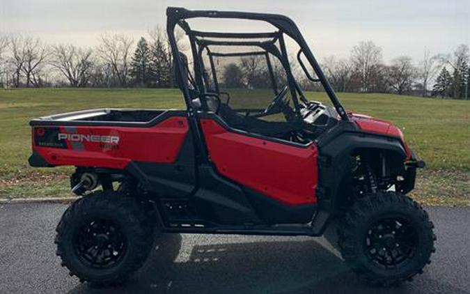 2024 Honda Pioneer 1000 Deluxe