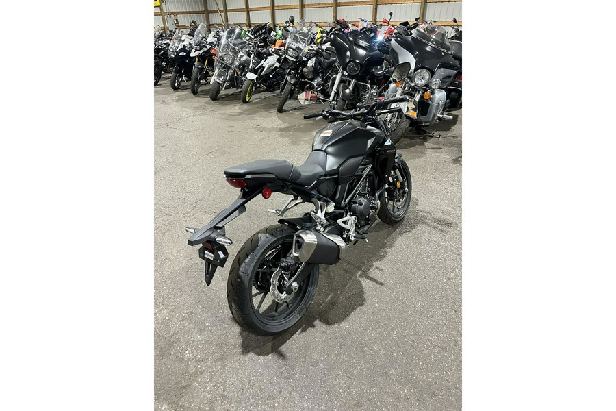 2025 Honda CB300R ABS