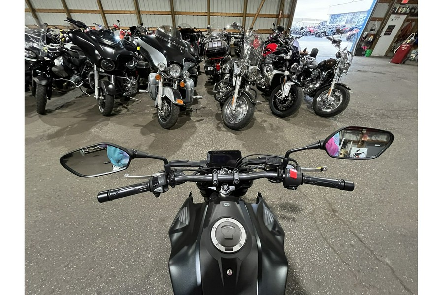 2025 Honda CB300R ABS