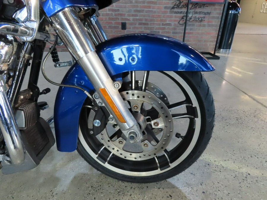 2017 Harley-Davidson® FLTRXS Road Glide® Special