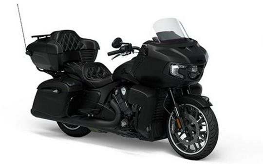 2024 Indian Motorcycle® Pursuit® Dark Horse® with PowerBand Audio Package Black Smoke