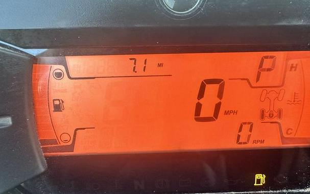 2025 Can-Am® Defender MAX HD7