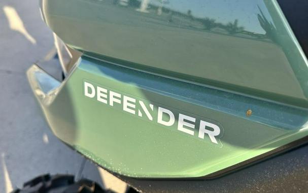 2025 Can-Am® Defender MAX HD7