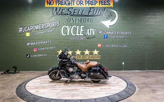 2015 Indian Roadmaster Thunder Black