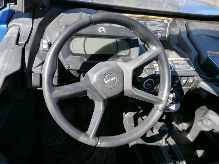 2022 Can-Am Commander XT 700