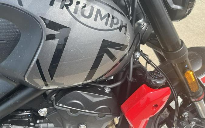 2024 Triumph Trident 660 Silver Ice/Diablo Red