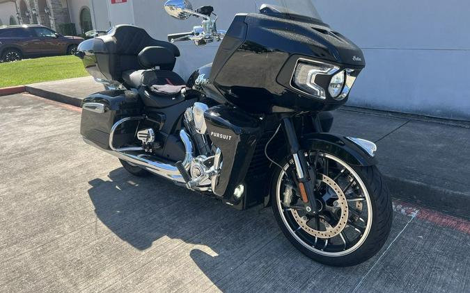 2022 Indian Motorcycle® Pursuit Limited with Premium Package Black Metallic