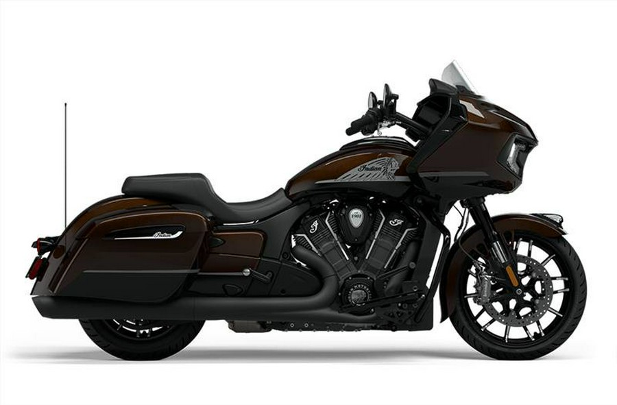 2024 Indian Motorcycle CHLNGR DH ICN, SM QTZ MTL PRL/BLK MTL, 49ST Dark H