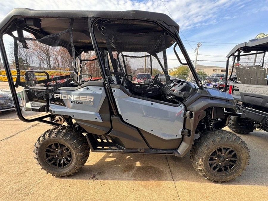 2025 Honda Pioneer 1000-5 Deluxe