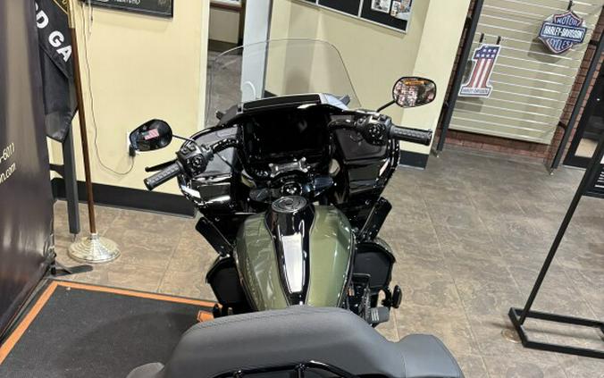 2026 Harley-Davidson® Road Glide Limited Olive Steel Metallic / Vivid Black Black Trim