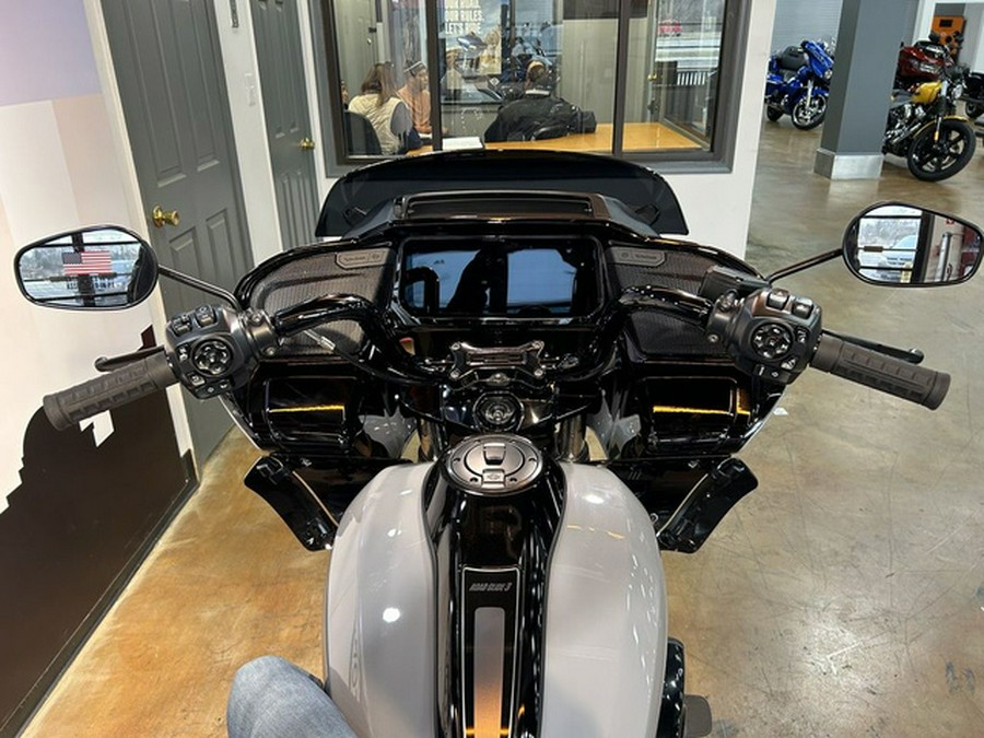 2026 Harley-Davidson FLTRT - Road Glide 3