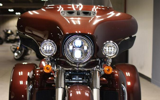 2019 Harley-Davidson Tri Glide Ultra FLHTCUTG