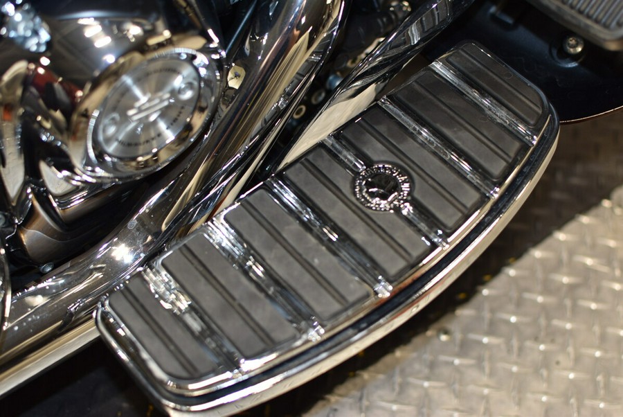 2019 Harley-Davidson Tri Glide Ultra FLHTCUTG