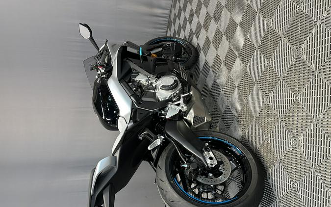 2026 CF MOTO 675 SS