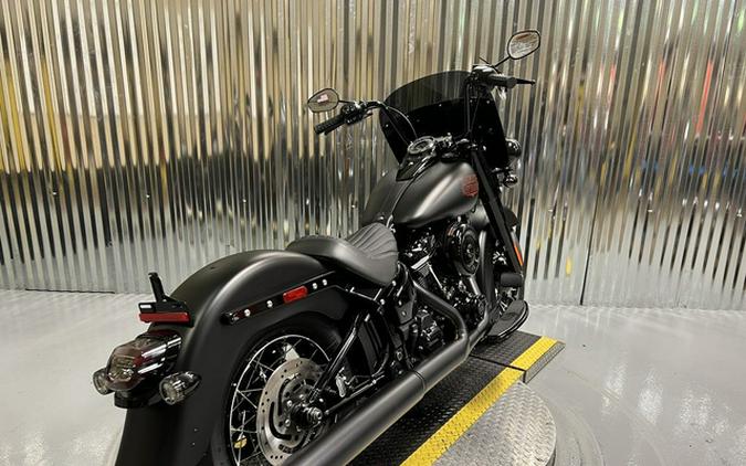 2026 Harley-Davidson Softail FLHD - Deadwood
