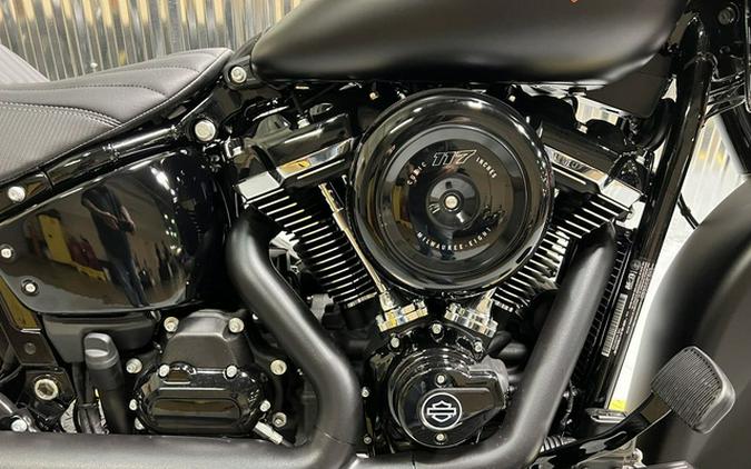 2026 Harley-Davidson Softail FLHD - Deadwood