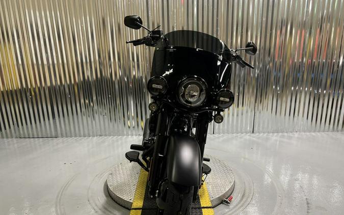 2026 Harley-Davidson Softail FLHD - Deadwood