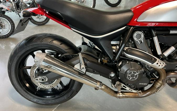 2016 Scrambler Icon Red - Ducati