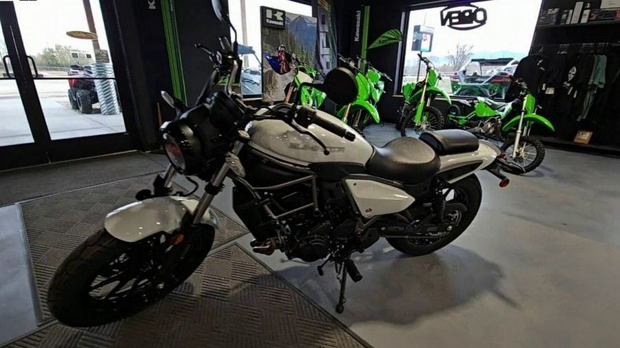 2024 Kawasaki Eliminator® Pearl Robotic White