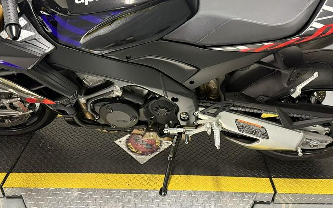 2027 Aprilia® TUONO V4 1100 FACTORY