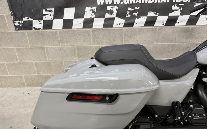 2025 Harley-Davidson® FLTRX - Road Glide®