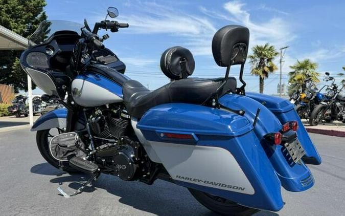 2023 Harley-Davidson Road Glide Special Bright Billiard Blue/Billiard Gray - Black Finish