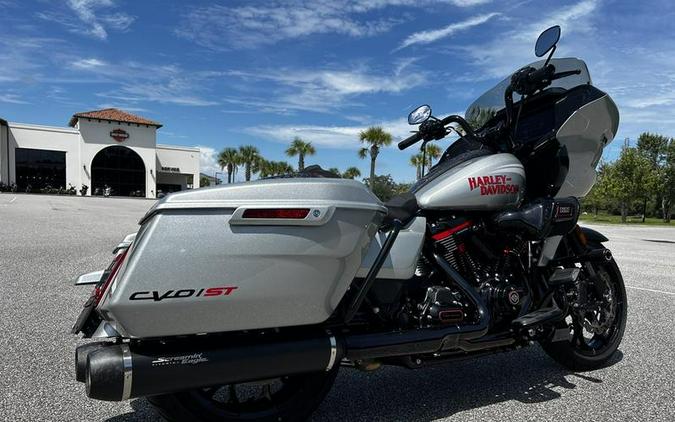 2025 Harley-Davidson® FLTRXSTSE - CVO™ Road Glide® ST