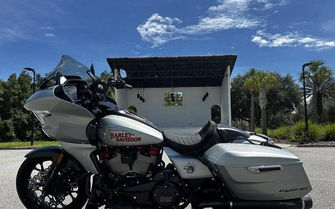 2025 Harley-Davidson® FLTRXSTSE - CVO™ Road Glide® ST