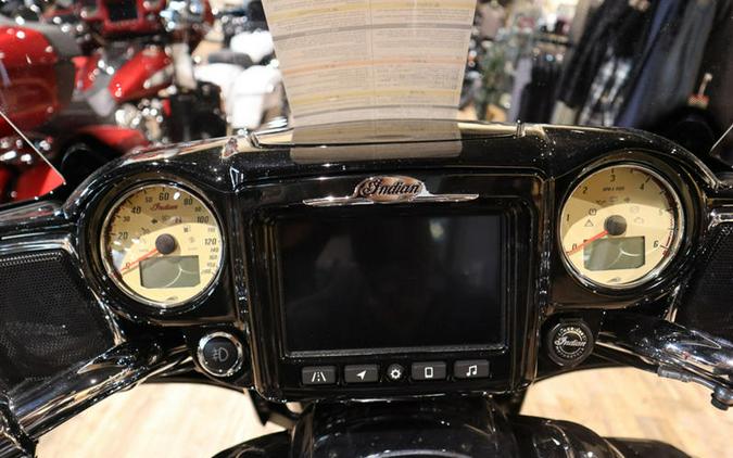 2024 Indian Motorcycle® Roadmaster® Black Metallic