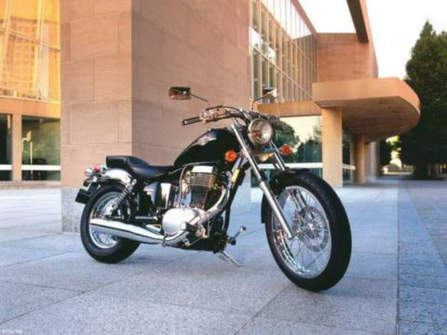 2005 Suzuki Boulevard S40