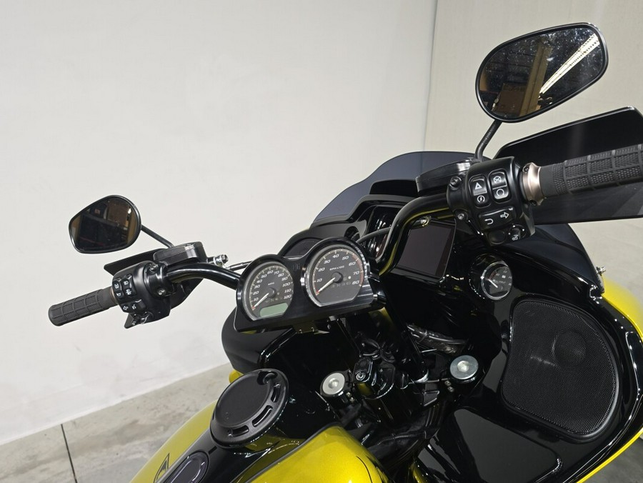 FLTRXS 2020 Road Glide® Special