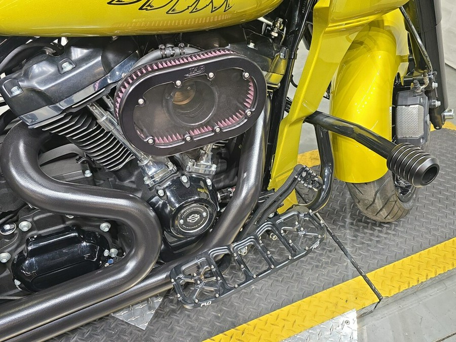 FLTRXS 2020 Road Glide® Special