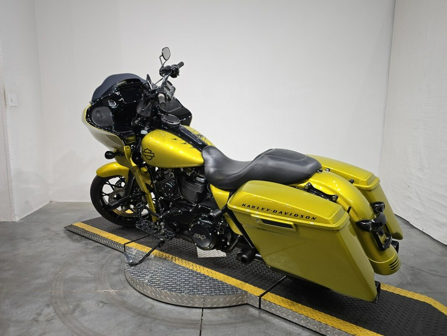 FLTRXS 2020 Road Glide® Special