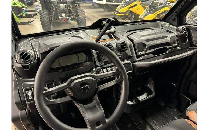 2024 Can-Am Defender MAX Limited CAB HD10