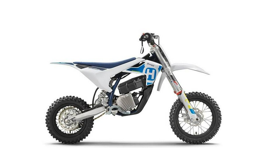 2024 Husqvarna EE 5 - 073258