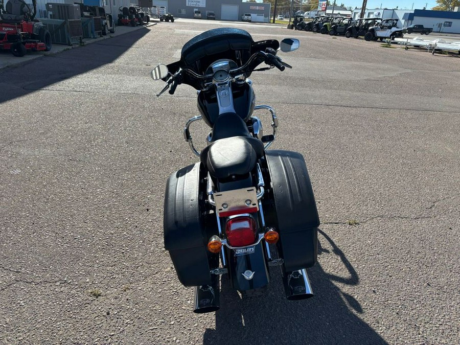 2006 Harley-Davidson® ROAD KING CUSTOM (FLHRSI)