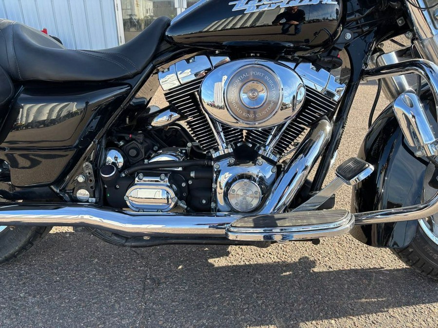 2006 Harley-Davidson® ROAD KING CUSTOM (FLHRSI)
