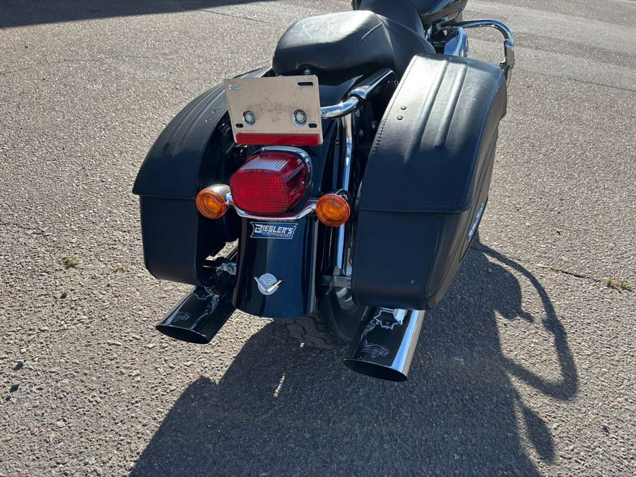 2006 Harley-Davidson® ROAD KING CUSTOM (FLHRSI)