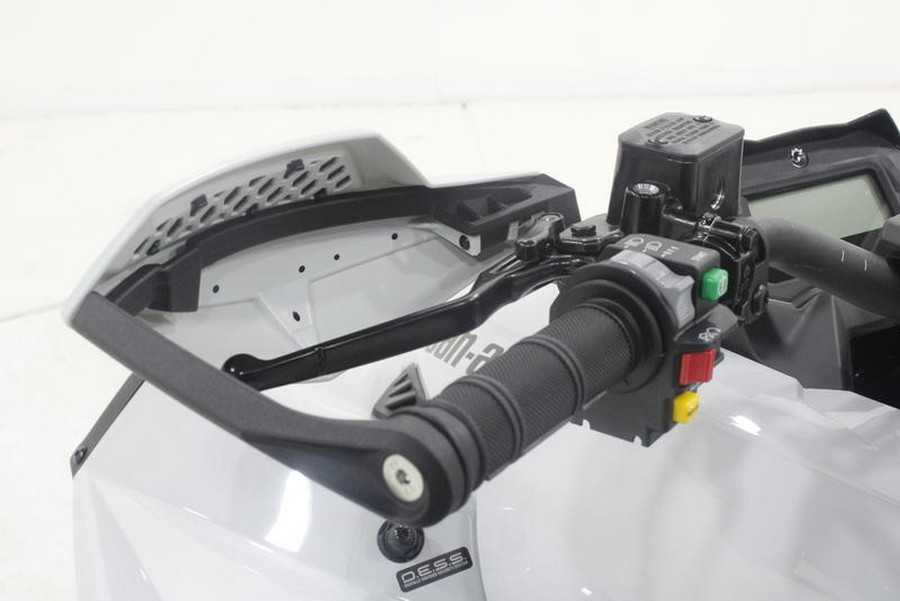 2026 Can-Am® Renegade X xc 1000R