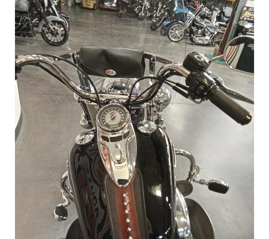 2009 Harley-Davidson® FLSTC - Heritage Softail®