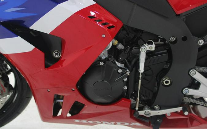 2026 Honda CBR1000RR-R Fireblade SP