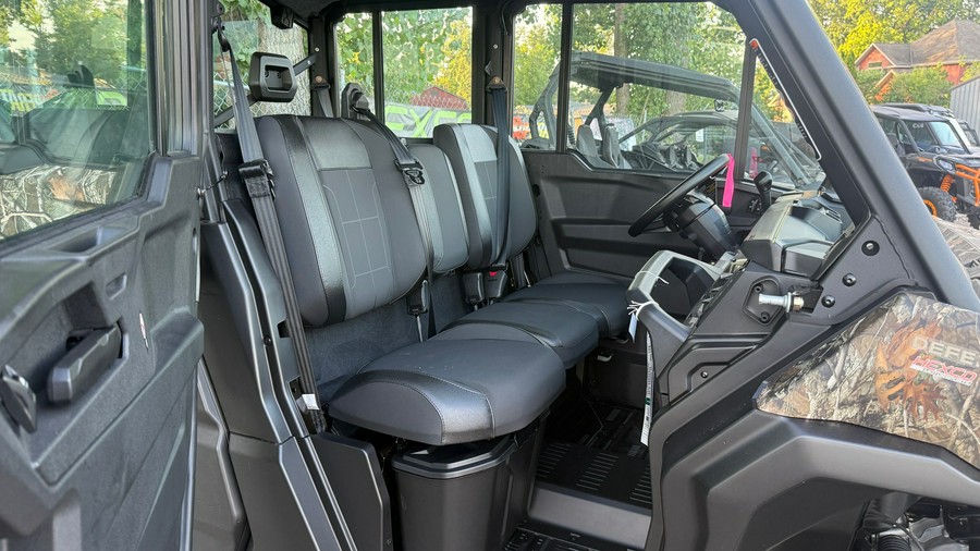 2026 Can-Am Defender MAX XT CAB HD11