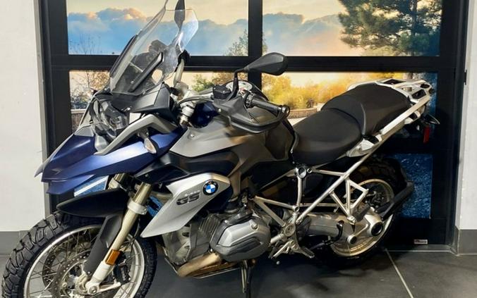 2017 BMW R 1200 GS Rally Technology Frozen Blue / Light Grey Metallic