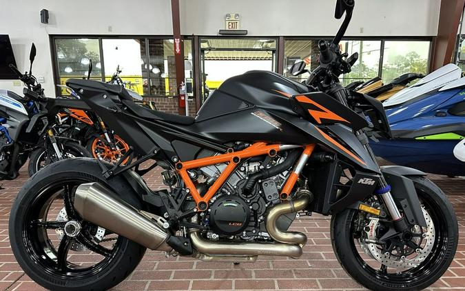 2024 KTM 1390 Super Duke R Evo First Look [17 Fast Facts]