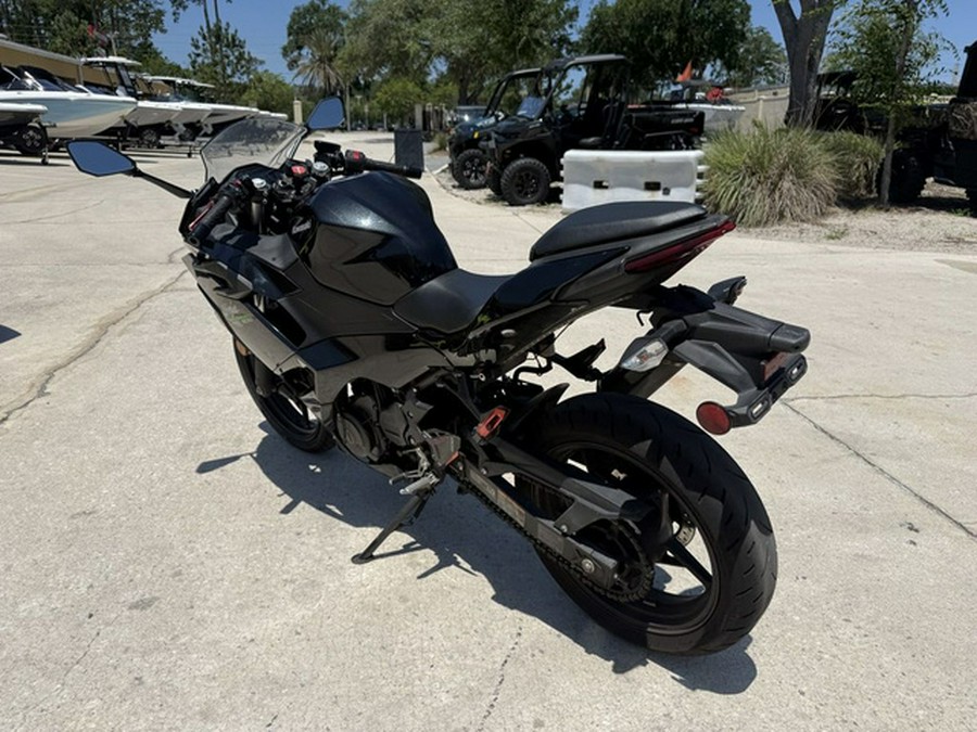 2024 Kawasaki Ninja 500 KRT Edition