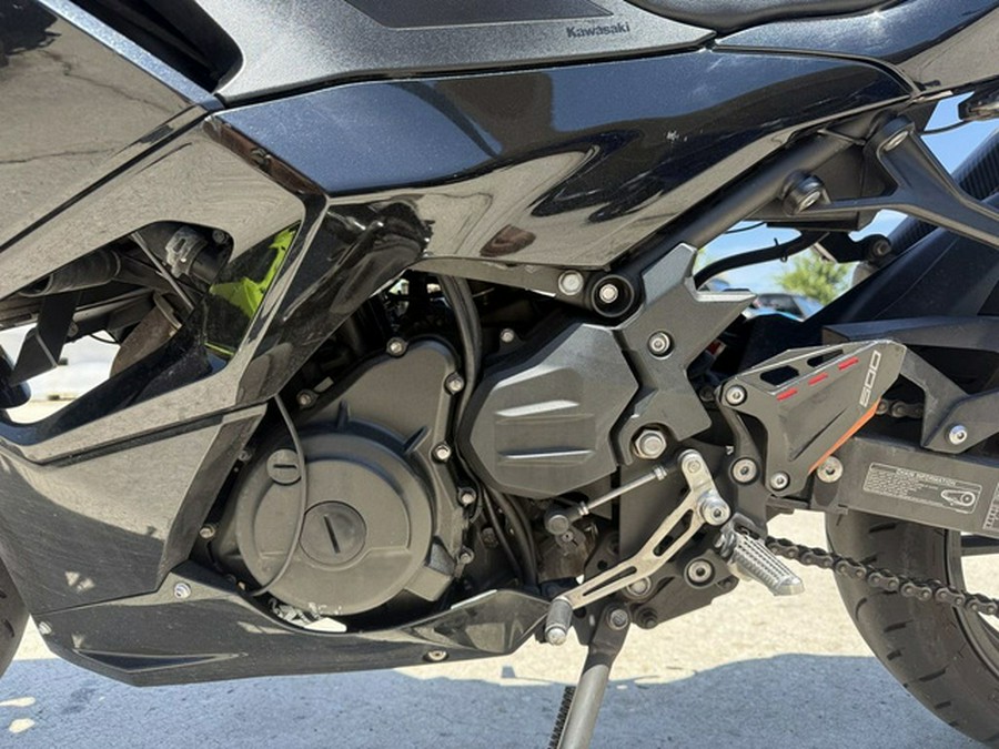 2024 Kawasaki Ninja 500 KRT Edition