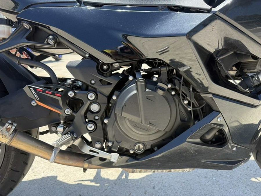 2024 Kawasaki Ninja 500 KRT Edition