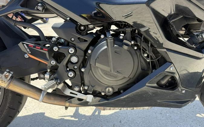 2024 Kawasaki Ninja 500 KRT Edition