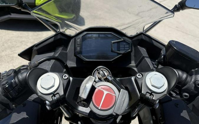 2024 Kawasaki Ninja 500 KRT Edition