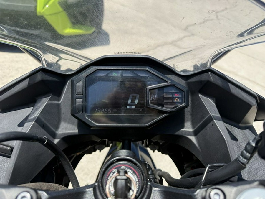 2024 Kawasaki Ninja 500 KRT Edition